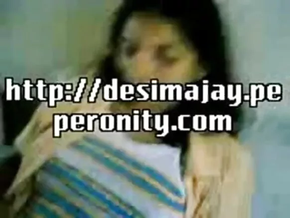 سیکسی فلم دیکھنے کے لیے ویڈیو جوڑے کی سیلفی