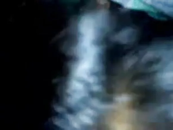 گرم، شہوت انگیز جنوبی ہندوستانی GF اور BF چودنے کی تیاری کر رہے ہیں