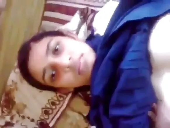 لنڈا انگلش امیج سیکسی فودی بلیو