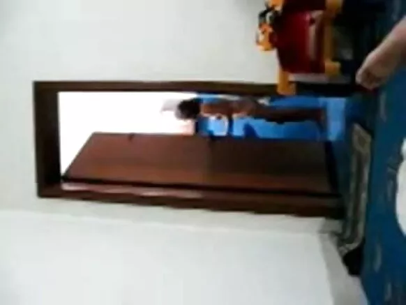 بہت اچھی لڑکی دیسی بناتی ہے بلو جاب سیکسی ایچ ڈی ہندی فلم - گھر میں