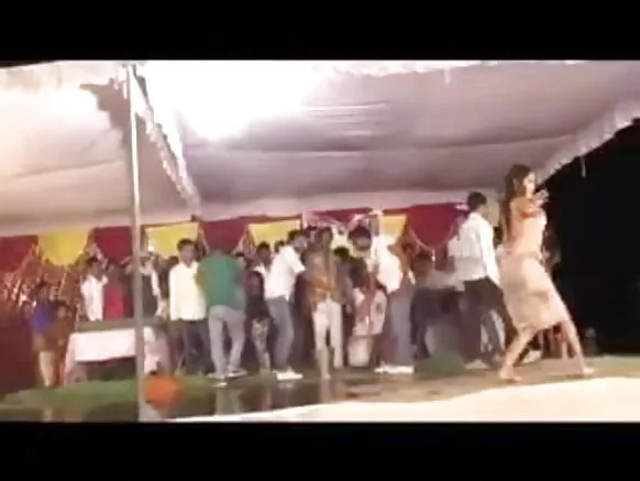 عریاں ننگے ڈانس ویڈیو سیکسی فلم ہندی گیلا ڈانس