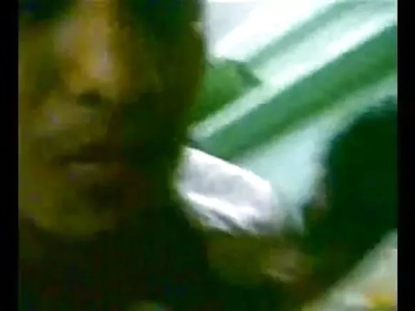 Indian sex movie آنٹی اپنے بھانجے کو نہیں بلکہ آنٹی کو چود رہی ہے...