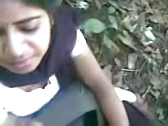 انڈین یونیورسٹی لڑکی نے منی نگل لیا سیکس مکمل ویڈیو indian University girls bf