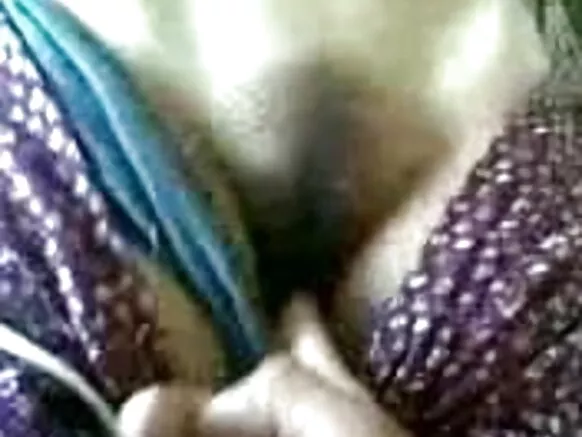 نوجوان انڈین سیکسی ویڈیو آم فلم کے چھاتی چاٹنا
