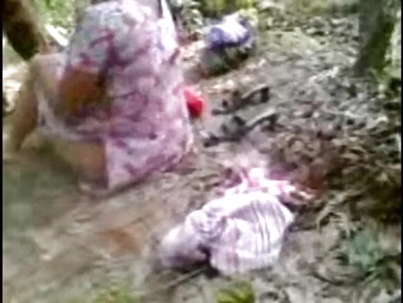 دیسی طوائف نے دیسی سیکسی آؤٹ ڈور فلم دکھائی