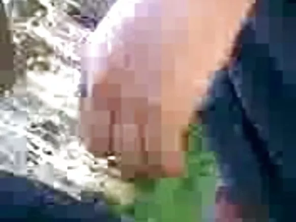 گھر کے پچھواڑے میں ہندوستانی بھوجپوری بلیو سیکسی فلم