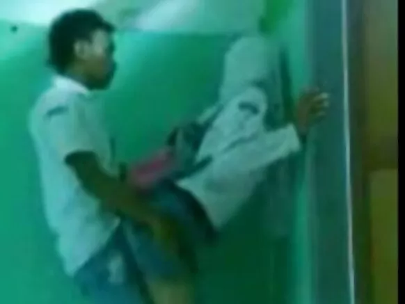 مجھے چودتے رہیں 2 سیکسی ہندی ویڈیو میرا