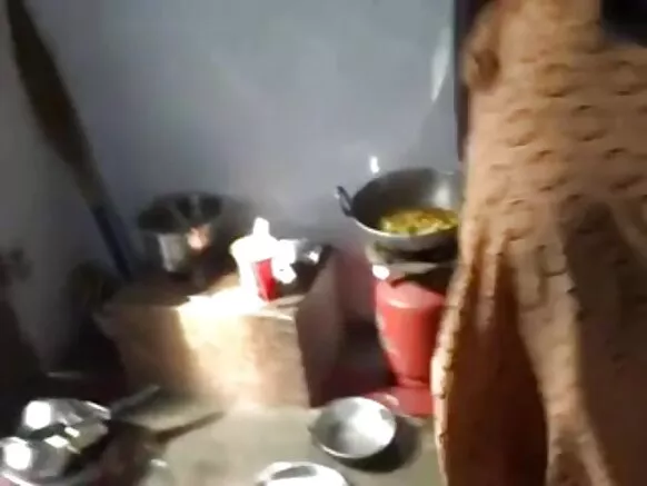 دوستوں کے ساتھ کھیلنا سیکسی پریمی بھوجپوری فلم دوست بہن