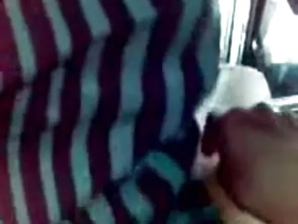نوجوان لڑکی کی گاڑی میں چدائی sexy movie hindi image
