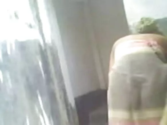 شمالی ہندوستان کی ایک لڑکی کی سیکسی تصویر کے ساتھ ویڈیو فلم جس کو اس کے XXX گھریلو ساتھی نے پکڑا