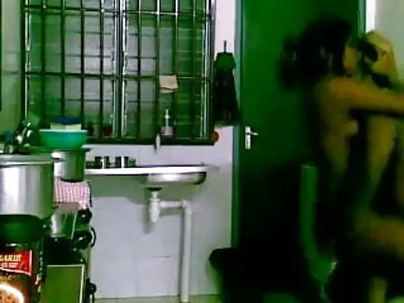 سری لنکن کچن، اپنی گدی کو چدائی کرو، جنگلی جانور، سیکسی فلم۔