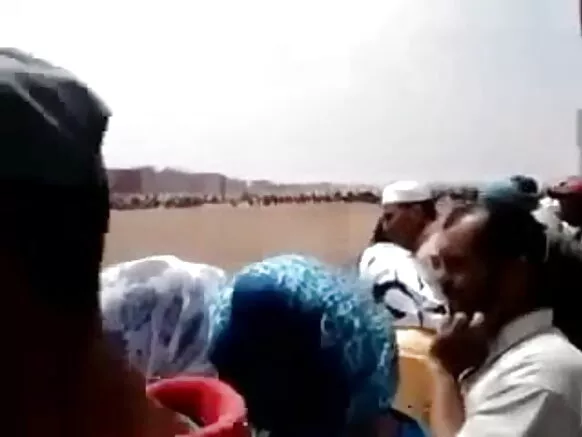mad man touching penis hindi سیکسی پاگل عضو تناسل مکمل مسلم عورت